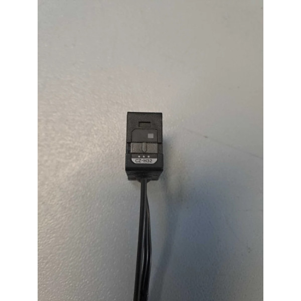 KEYENCE  CZH32