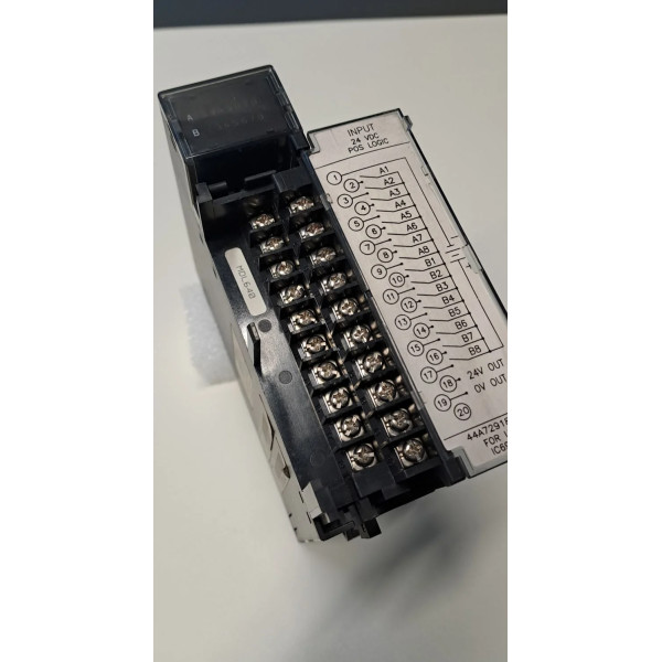 GE FANUC  IC693MDL640