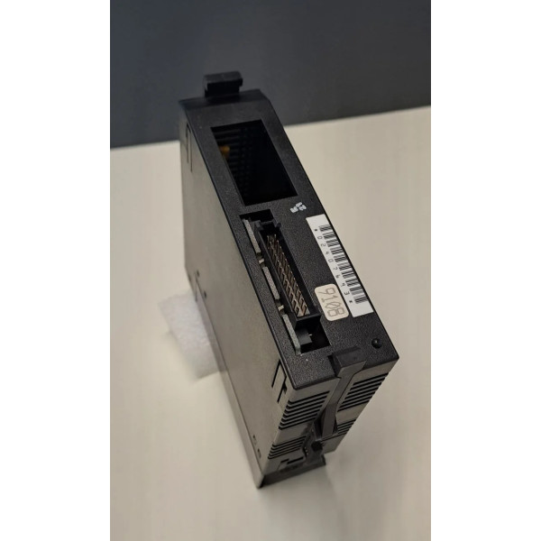 GE FANUC  IC693MDL640