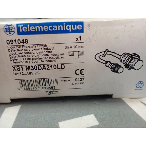 TÉLÉMÉCANIQUE  XS1M30DA210LD