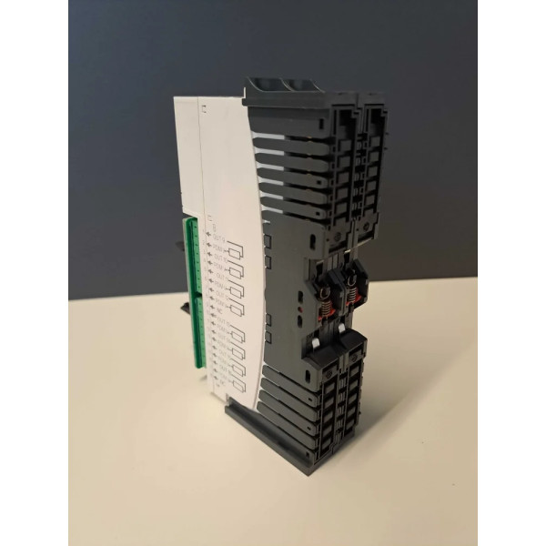 TÉLÉMÉCANIQUE  STBDDO3705 + STBXTS6610