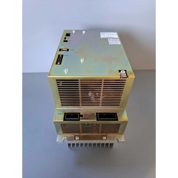 YASKAWA  SGDRSDB710A01B