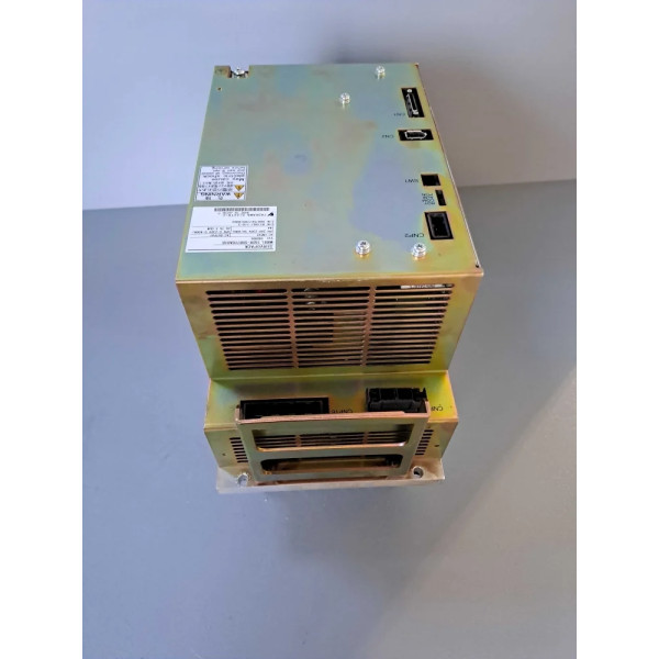 YASKAWA  SGDRSDB710A01B