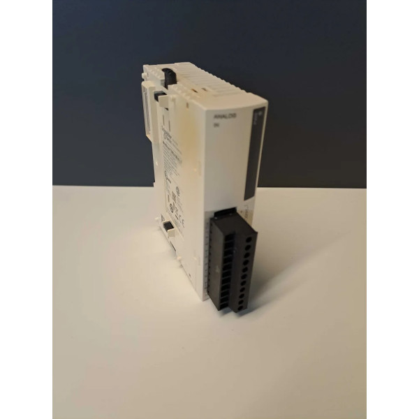 SCHNEIDER  TM2AMI4LT