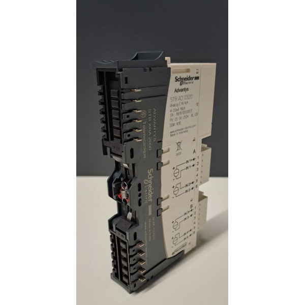 SCHNEIDER  STBACI0320