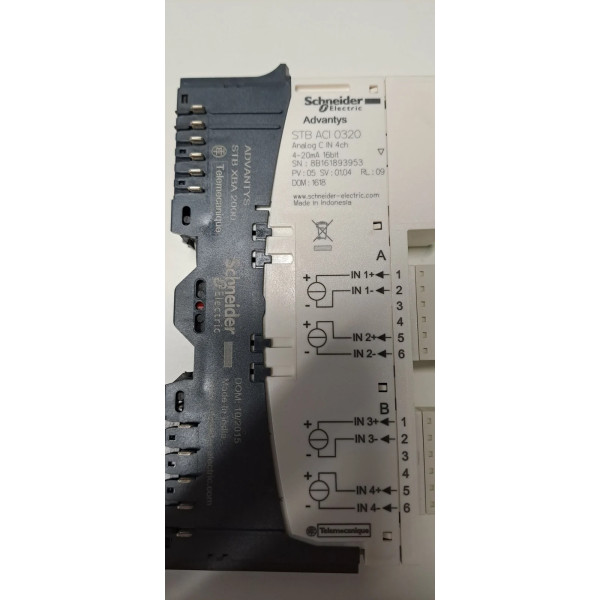 SCHNEIDER  STBACI0320