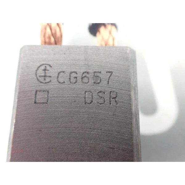 CARBONE LORRAINE CG657