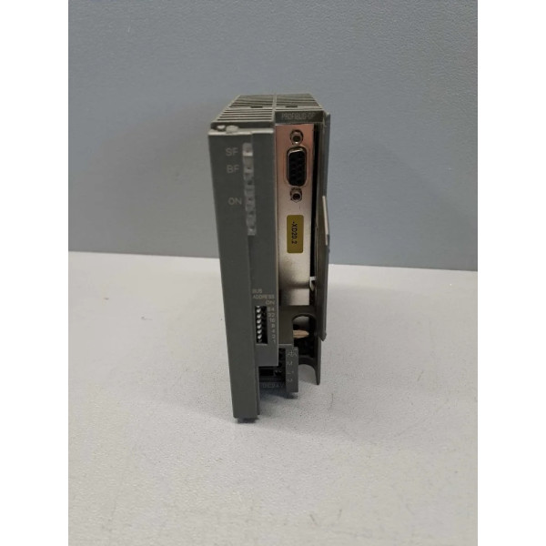 SIEMENS 6ES7153-1AA03-0XB0