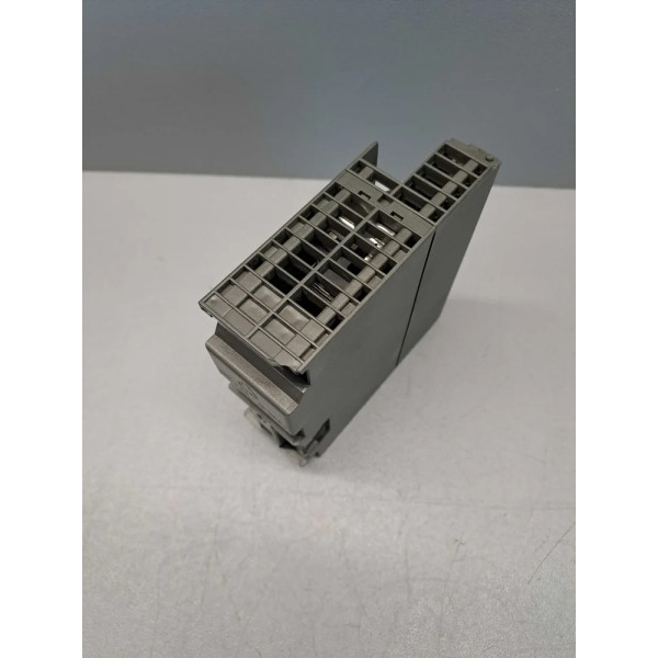 SIEMENS 6ES7153-1AA03-0XB0