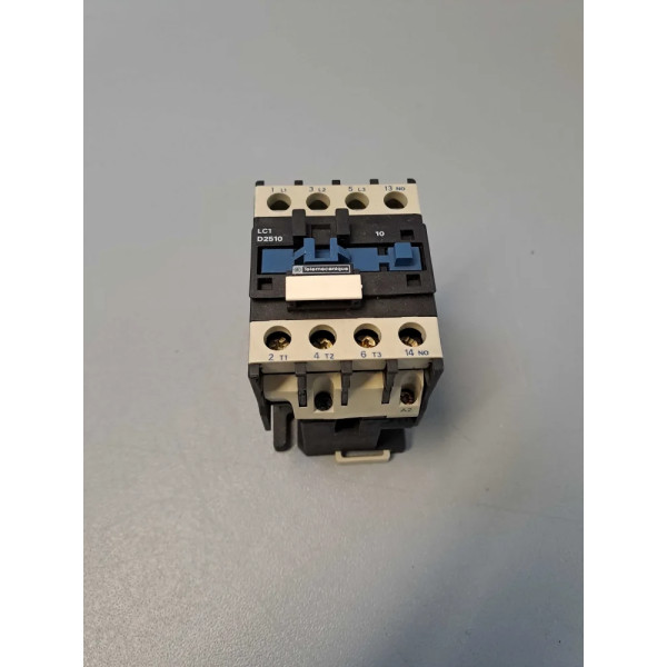 TÉLÉMÉCANIQUE  LC1D2510M7