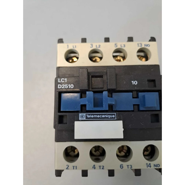 TÉLÉMÉCANIQUE  LC1D2510M7
