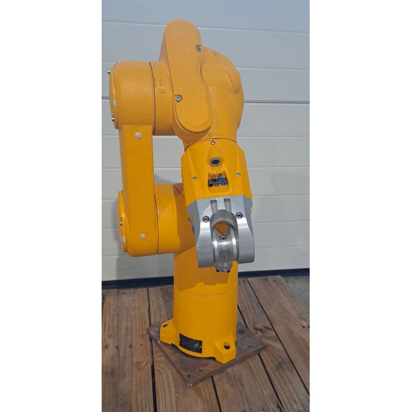 STAUBLI  ROBOT TX60 - CS8C