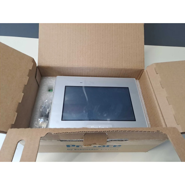 PROFACE  PFXSTW6400WAD