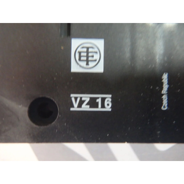 TÉLÉMÉCANIQUE  VZ16