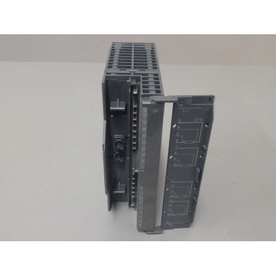 SIEMENS 6ES7332-5HD01-0AB0