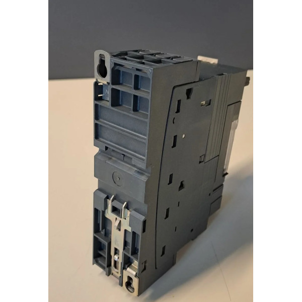 SCHNEIDER  LUB12 + LUCA05BL
