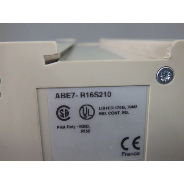 TÉLÉMÉCANIQUE  ABE7-R16S210