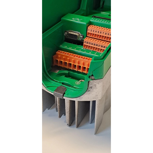 CONTROL TECHNIQUE  UNI 2402