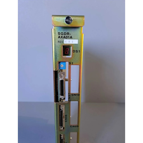 YASKAWA  SGDRAXA01A