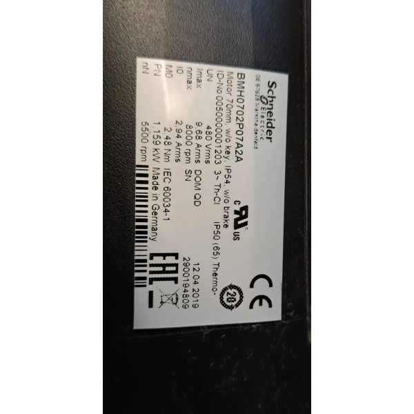 SCHNEIDER  BMH0702P07A2A