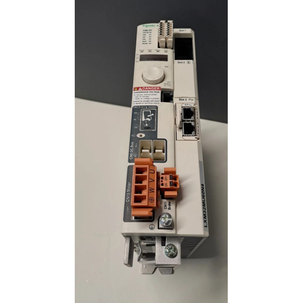 SCHNEIDER  LXM32MU60N4