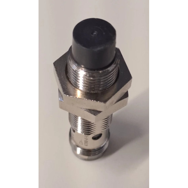 OMRON  E2A-M12KN08-M1-B1