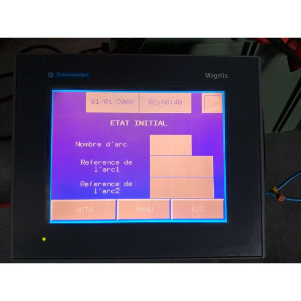 SCHNEIDER  XBTGT2110