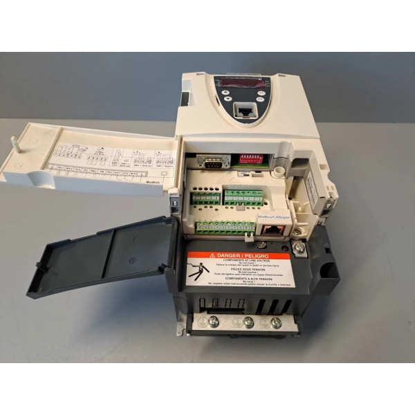 SCHNEIDER  ATV71HU22N4