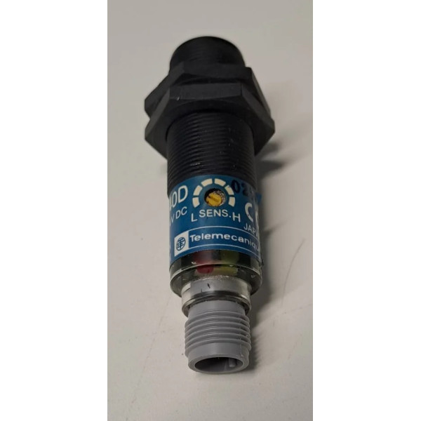 TÉLÉMÉCANIQUE  XU5B18PP340D