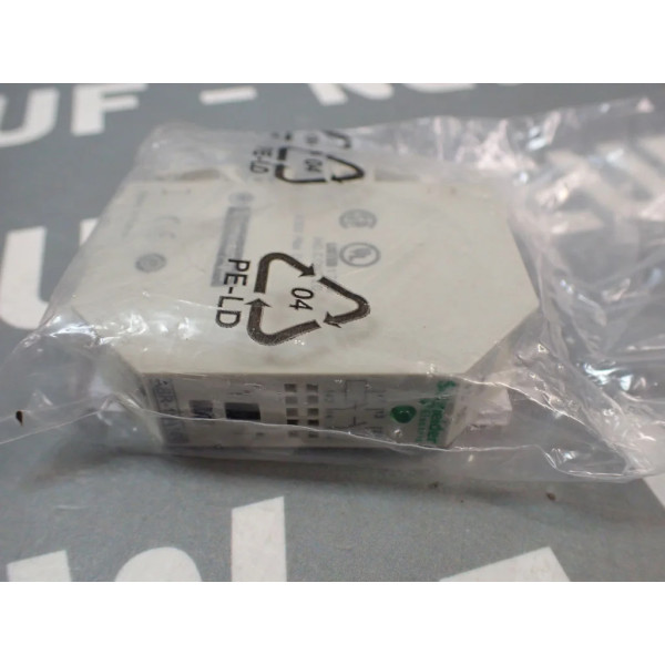 SCHNEIDER  ABR1S418B