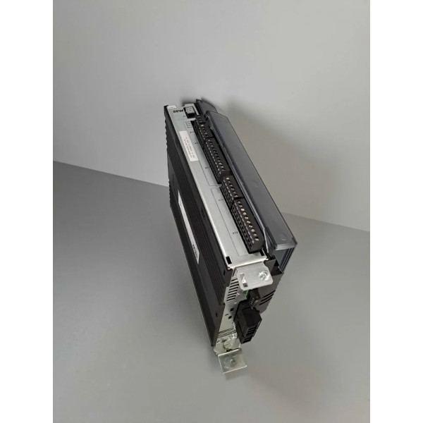 SEW EURODRIVE  MDX61B0008-5A3-4-00