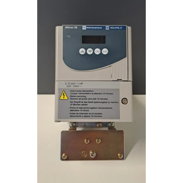 TÉLÉMÉCANIQUE  ATV28HU18M2