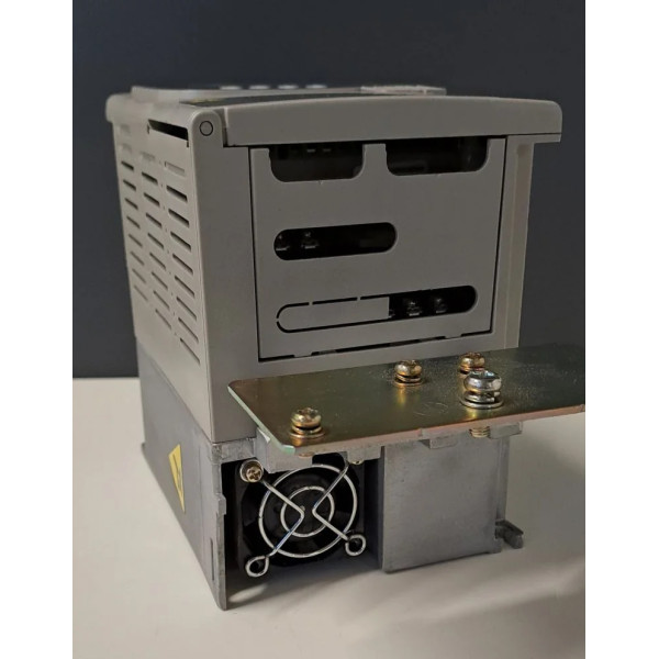 TÉLÉMÉCANIQUE  ATV28HU18M2