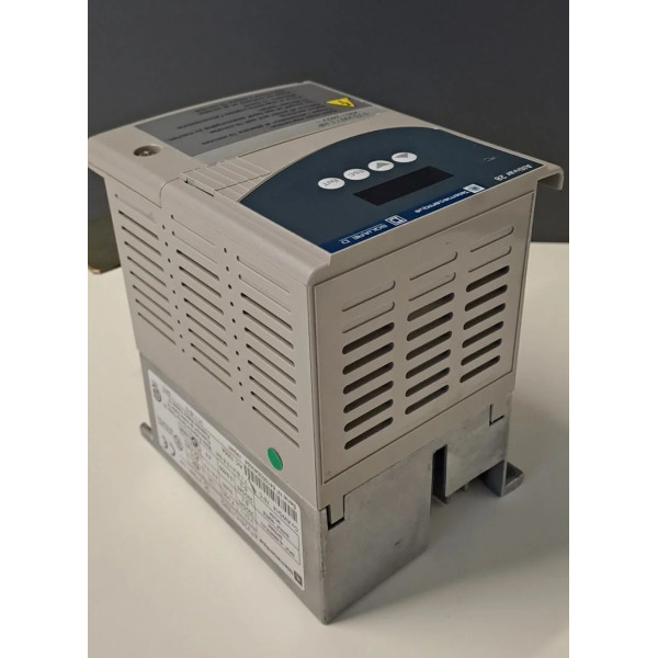 TÉLÉMÉCANIQUE  ATV28HU18M2