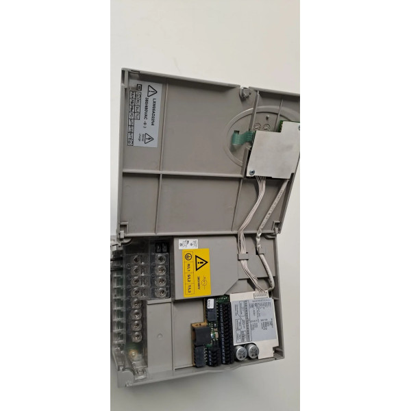 SCHNEIDER  LXM05AD22N4