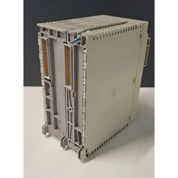 SCHNEIDER  TSXP573623M