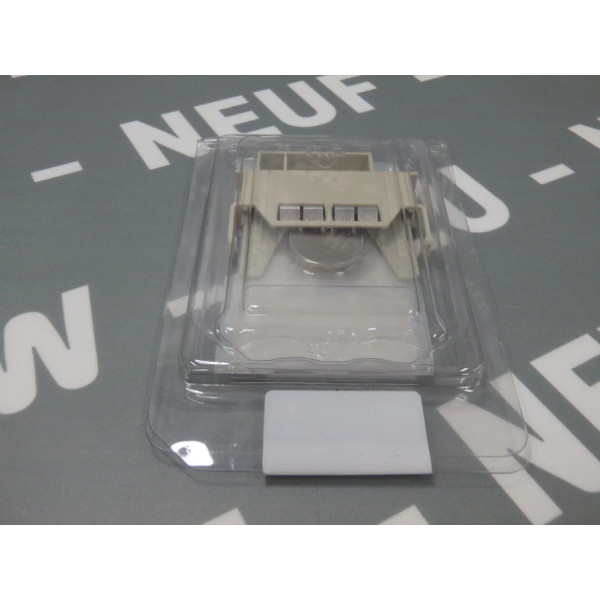 SCHNEIDER  TSXMRP064P