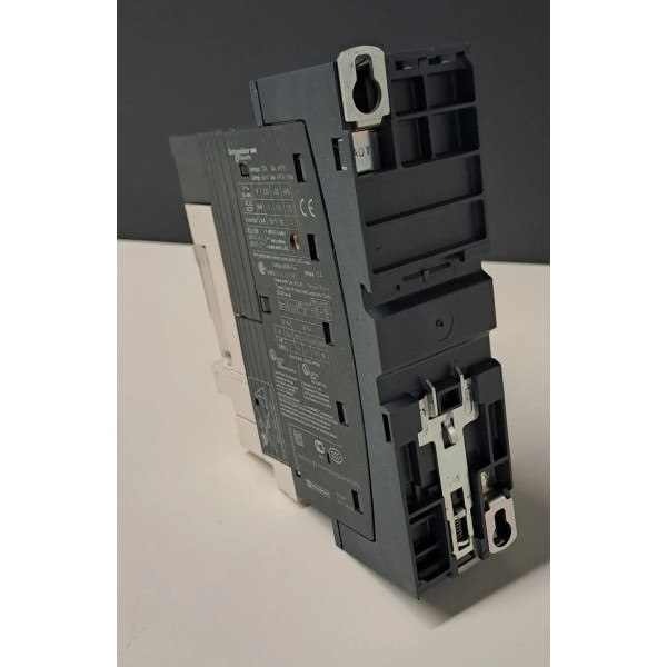 SCHNEIDER  LUB12 + LUCA05B