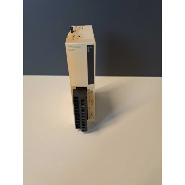 SCHNEIDER  TM2AVO2HT