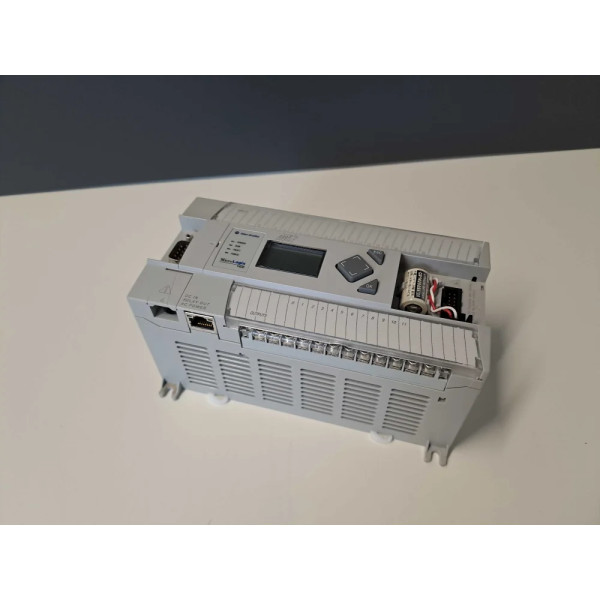ALLEN BRADLEY  1766L32BWA