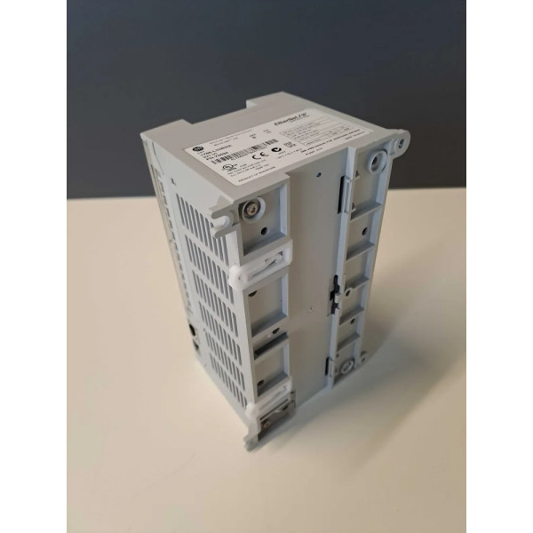 ALLEN BRADLEY  1766L32BWA