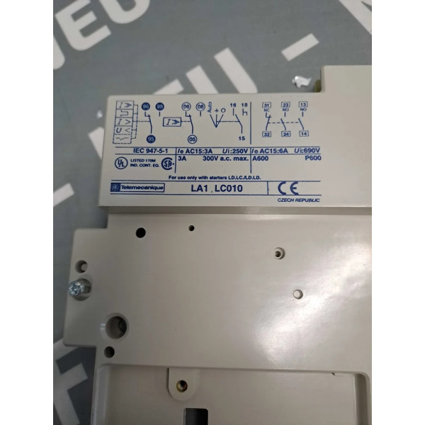 TÉLÉMÉCANIQUE  LA1LC010