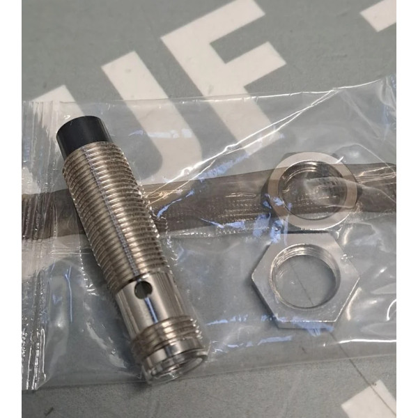 OMRON  E2A-M12KN08-M1-B1