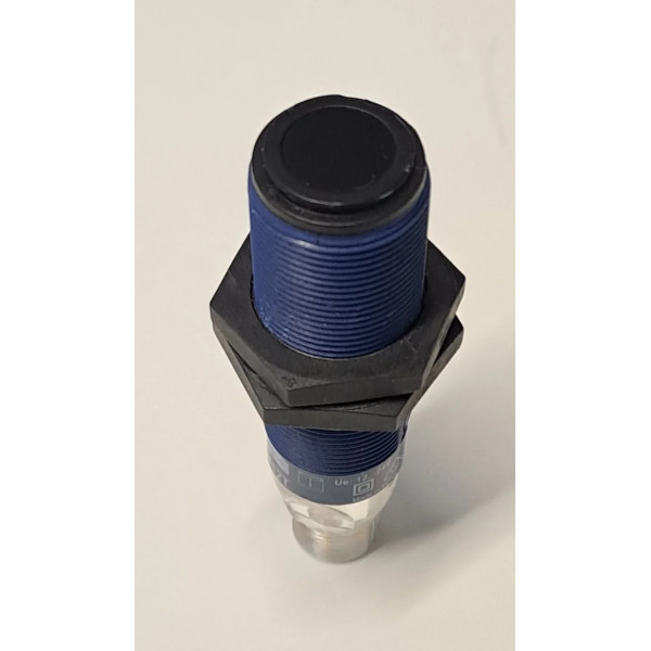 TÉLÉMÉCANIQUE  XUB0AKSNM12T