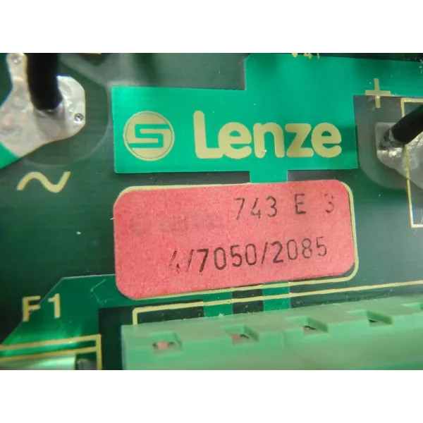 LENZE  743E3