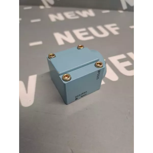 TÉLÉMÉCANIQUE  ZC2JE63