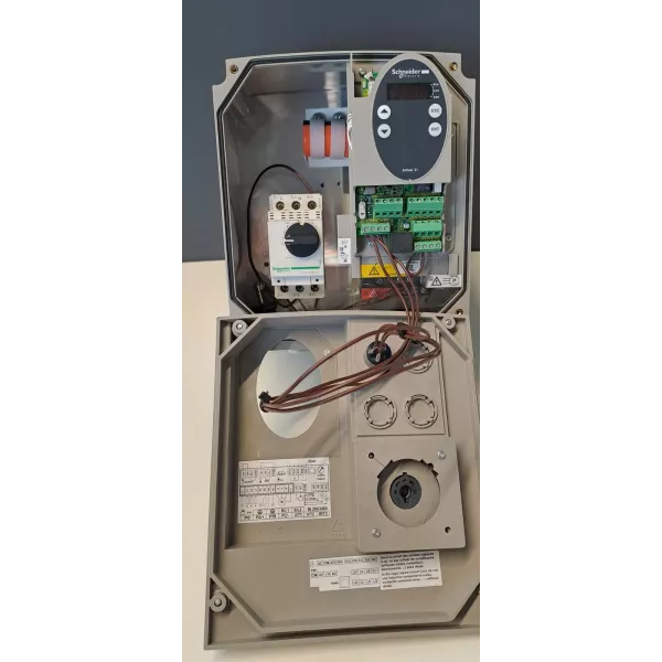 SCHNEIDER  ATV31C018M2