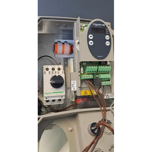 SCHNEIDER  ATV31C018M2