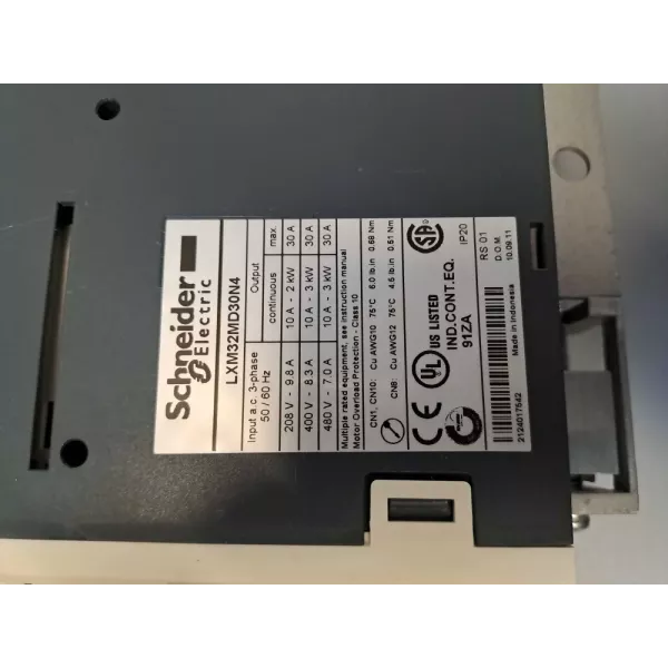 SCHNEIDER  LXM32MD30N4