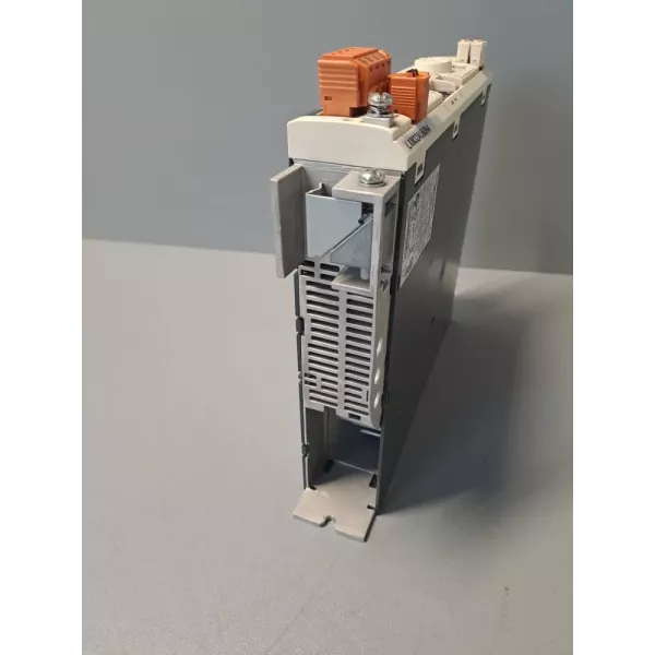 SCHNEIDER  LXM32AU60N4 + 